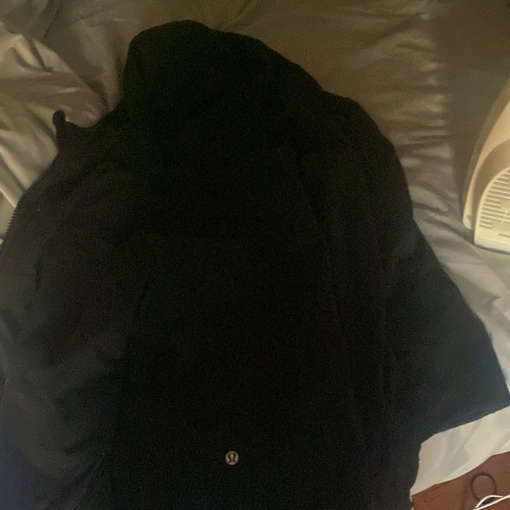 Lululemon jacket🍋